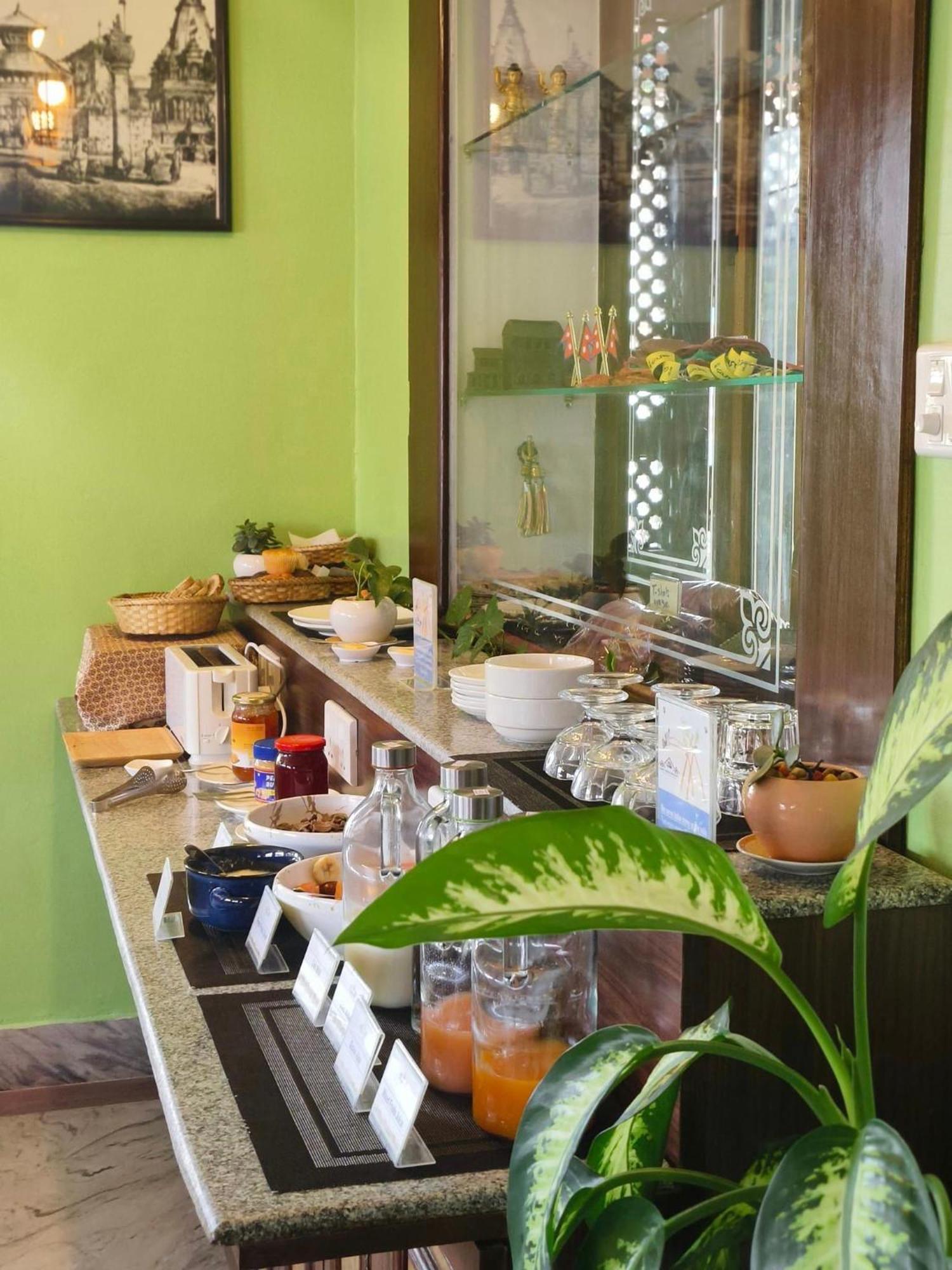 Chef House Resort Kathmandu Ngoại thất bức ảnh